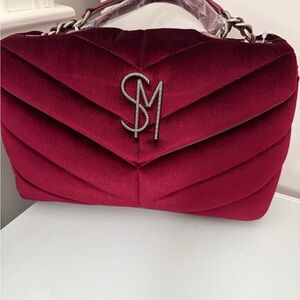NWT Steve Madden Velvet Shoulder Bag in Bloodstone Red